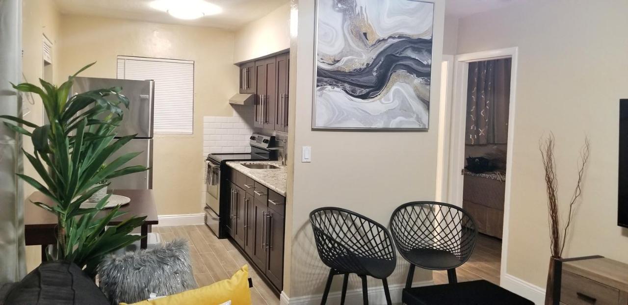 Very Glam Apartment 5 Miles From Hard Rock ฮอลลีวูด ภายนอก รูปภาพ