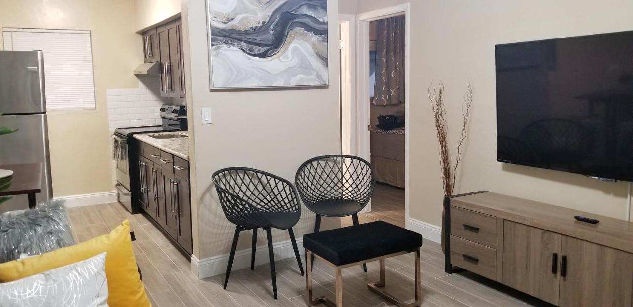 Very Glam Apartment 5 Miles From Hard Rock ฮอลลีวูด ภายนอก รูปภาพ